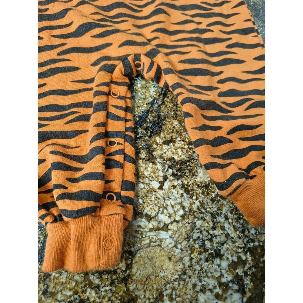 VTG Winnie The Pooh Tigger Jumpsuit Baby 12  Month Disney One Piece Embroidered